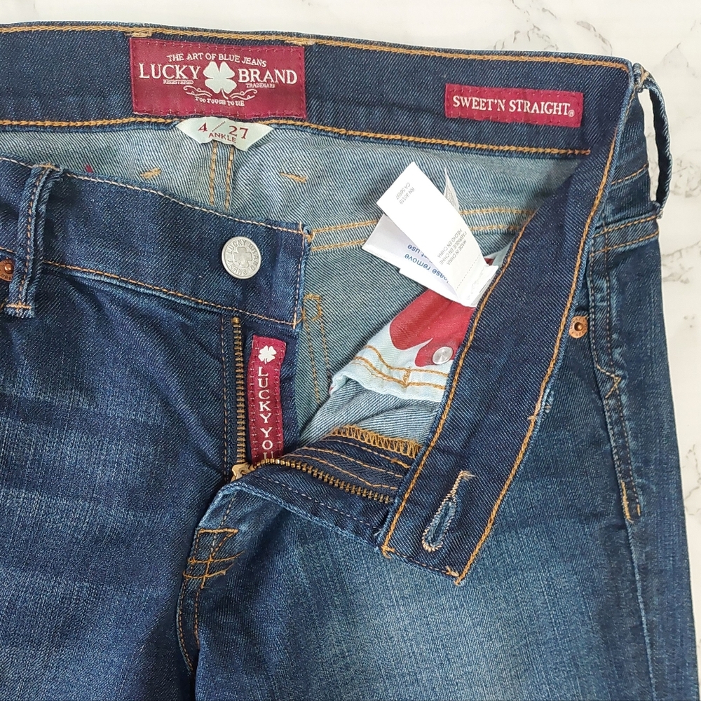 New Lucky Brand Dark Wash Sweet 'N Straight Jeans, Size 4 - Picture 5 of 8